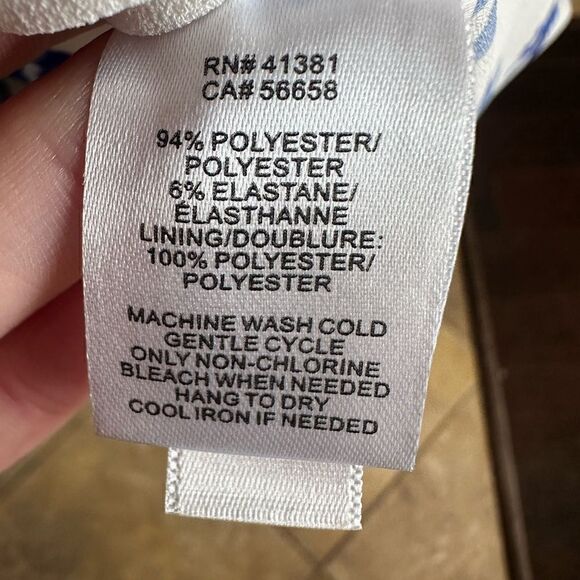 Lauren by Ralph Lauren Size 2 White Dress w/Blue Flowers, off Shoulder Sleeves - Picture 9 of 9